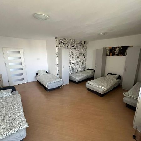 Hostel „U Sashka” Warsaw Luaran gambar