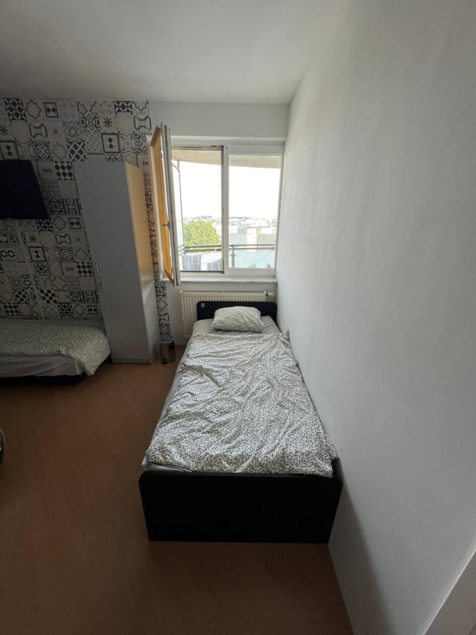 Hostel „U Sashka” Warsaw Luaran gambar