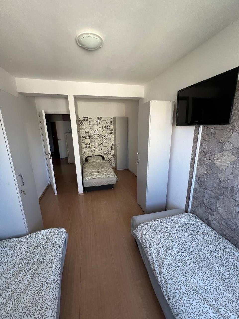 Hostel „U Sashka” Warsaw Luaran gambar