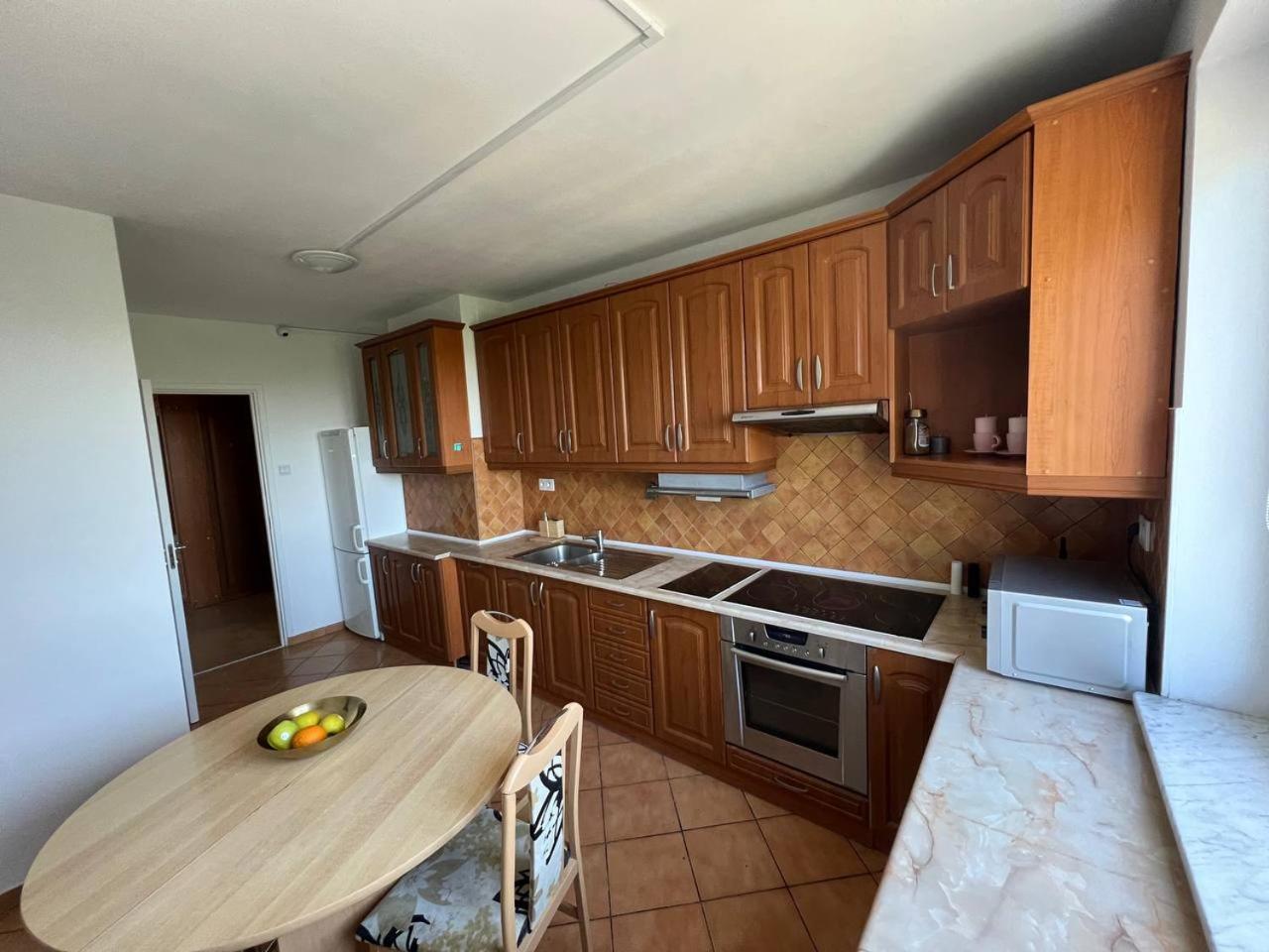 Hostel „U Sashka” Warsaw Luaran gambar